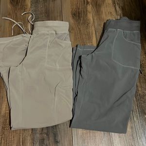 Sahalie crop pants bundle of 2 pairs petite small